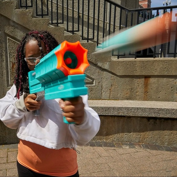 NERF Roblox Sharkbite: Web Launcher Rocker Blaster, 2 Rockets, Code to Redeem - Picture 7 of 8